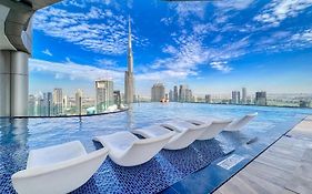 Highest Infinity Pool In Downtown Dubai