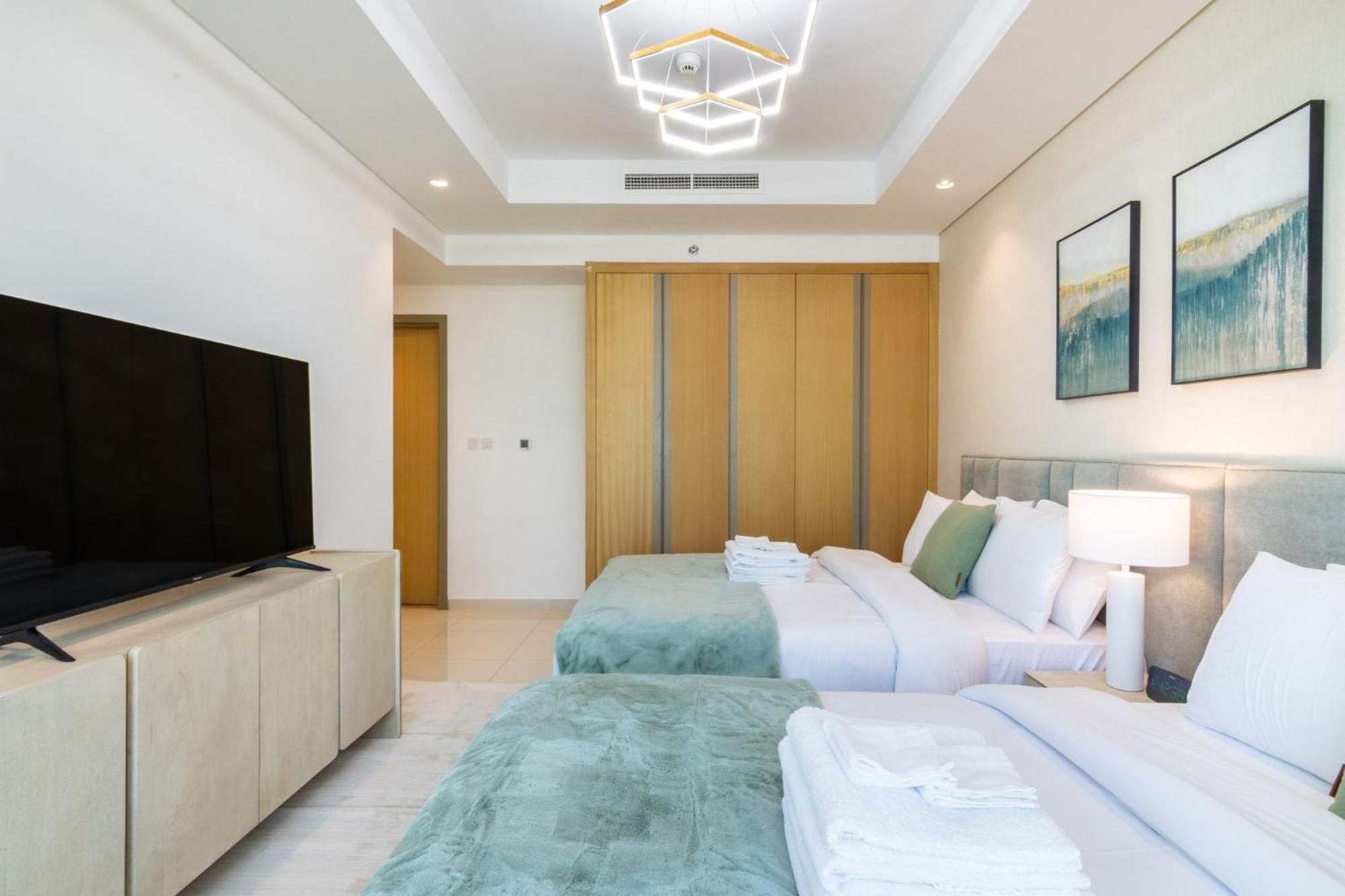 Highest Infinity Pool In Downtown Dubai Apartment Exterior foto