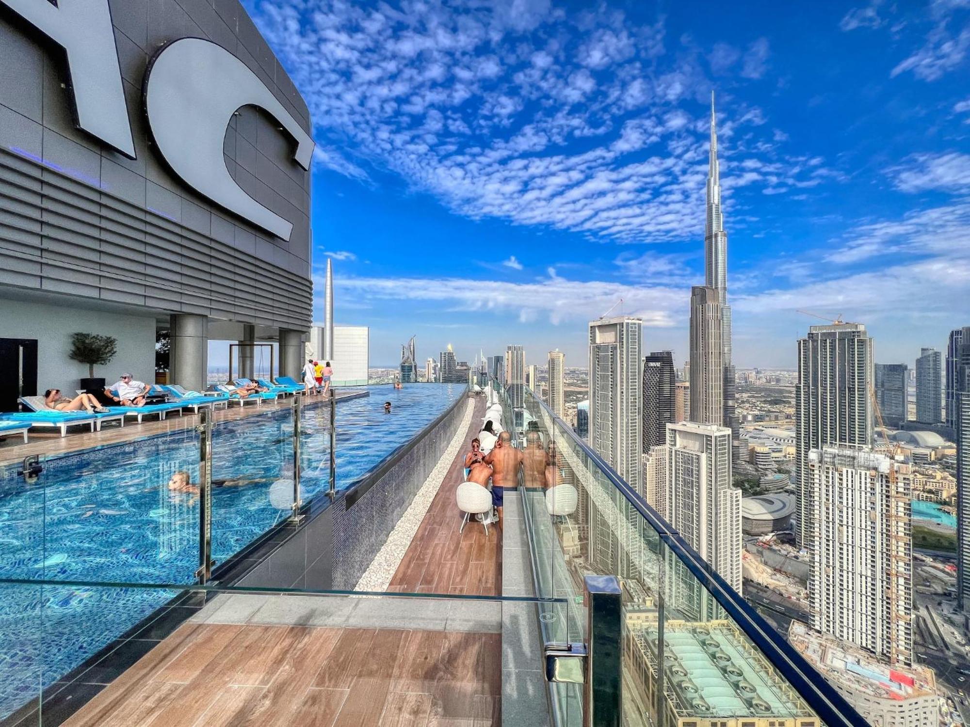 Highest Infinity Pool In Downtown Dubai Apartment Exterior foto